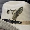 Pin Pluma Dorada 02