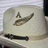 Pin Pluma Dorada 03